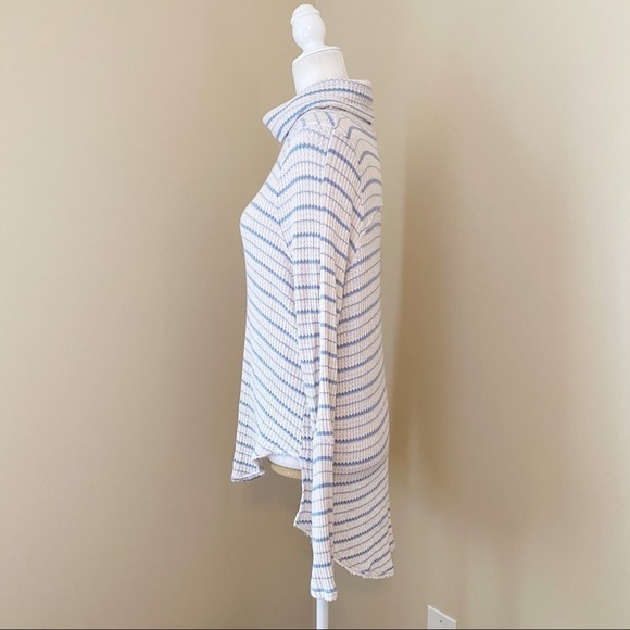 We the Free Waffle Knit Cowl Neck Top - M - Picture 2 of 10